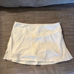 Lululemon white tennis skirt